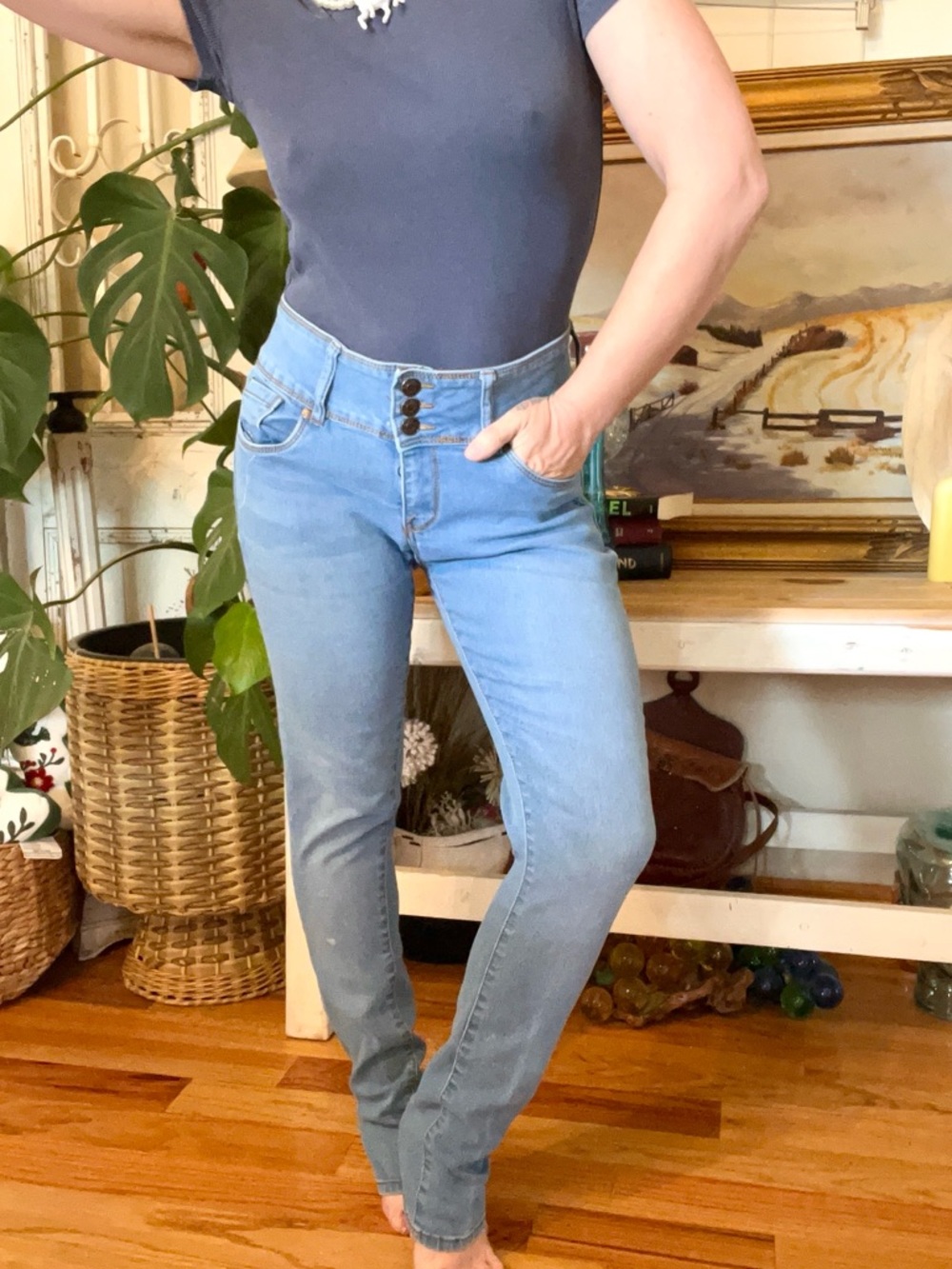 Fantastic Y2K Bamboo Soft Stretch Skinny Jeans Wide Belt Loops 3 Button